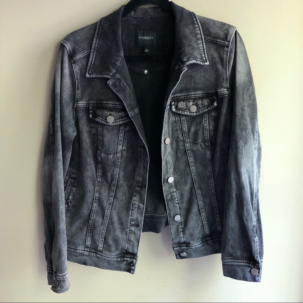 NWOT Liverpool gray jean jacket